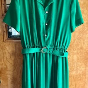 Leslie Fay Vibrant Green Dress